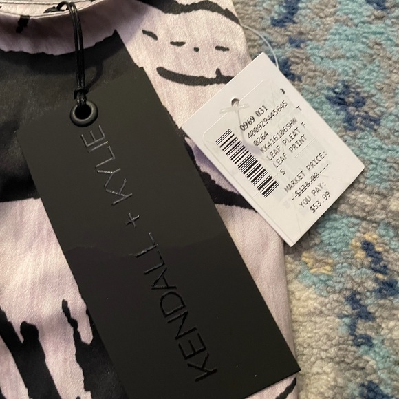 NWT Kendall + Kylie shorts - Picture 2 of 3